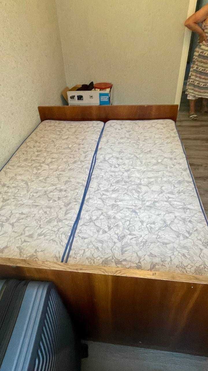 Шкаф,кровать белорусские