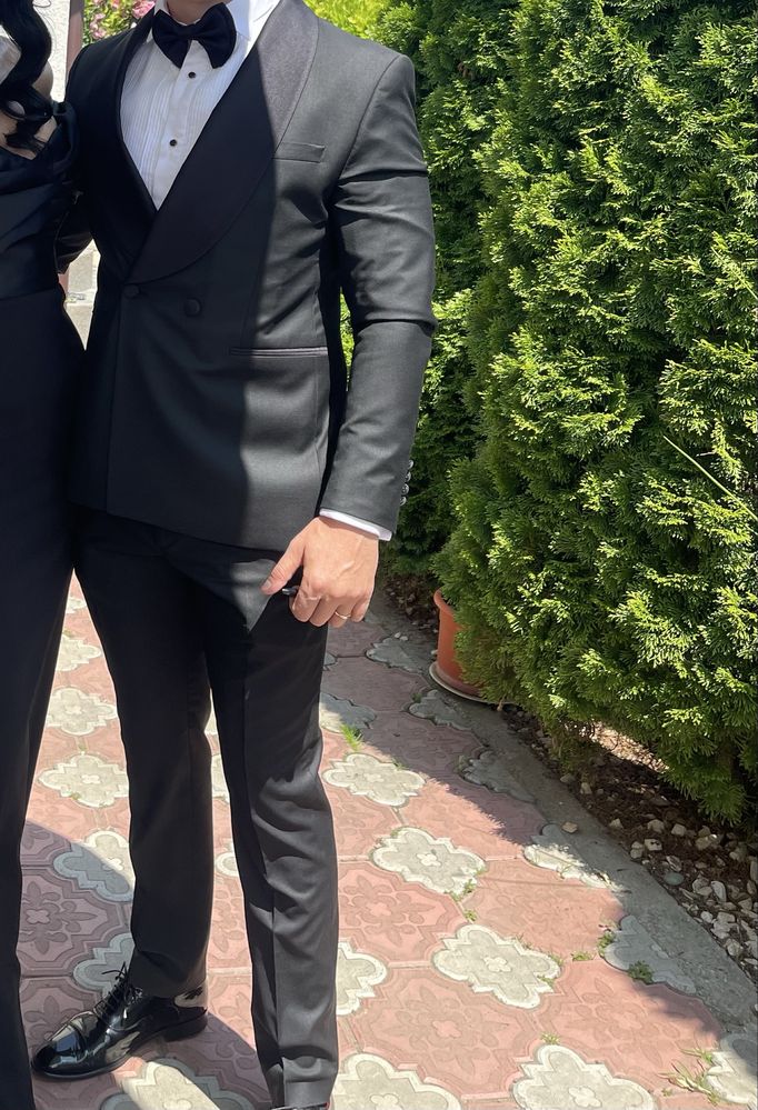 Costum Bărbați …