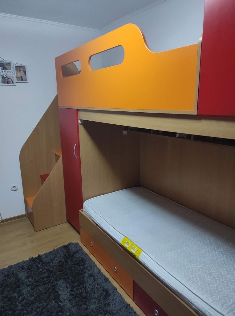 Dormitor copii cu pat etajat + saltele