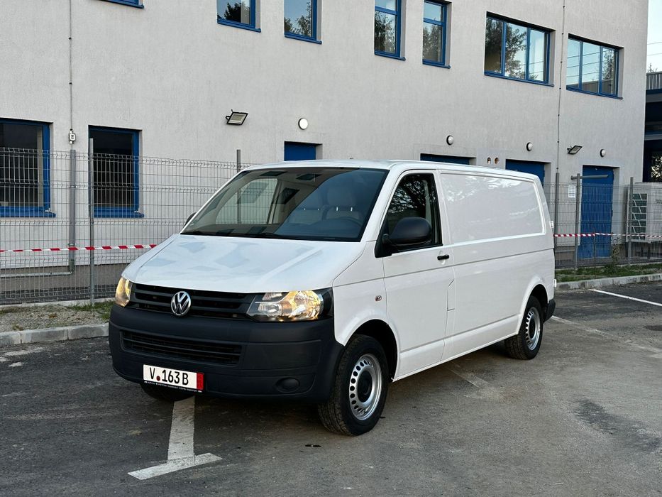 12/2010 Volkswagen T5.1 Lung - L2H1 - 2.0TDI 140CP E5 - Clima