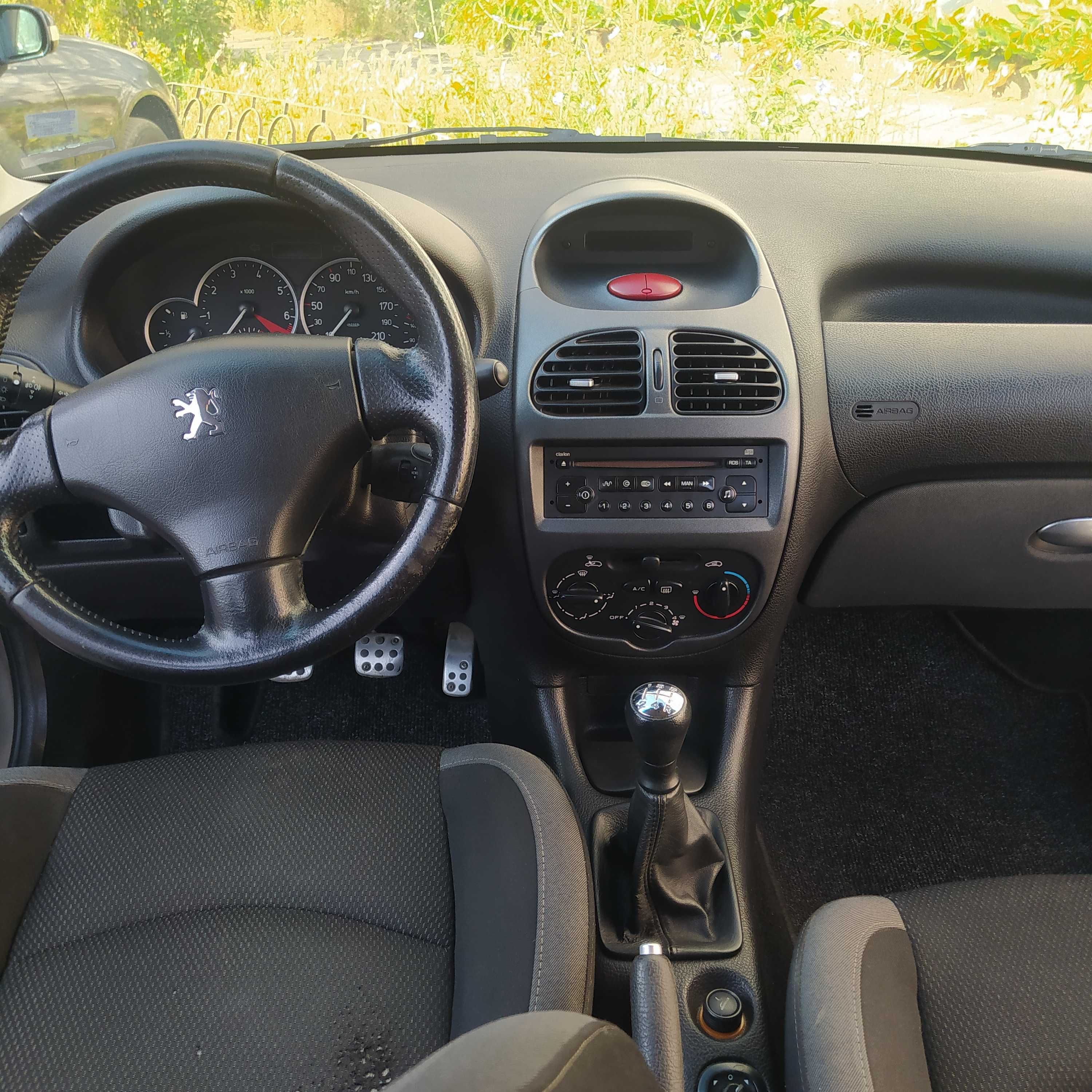 Peugeot 206 SW комби