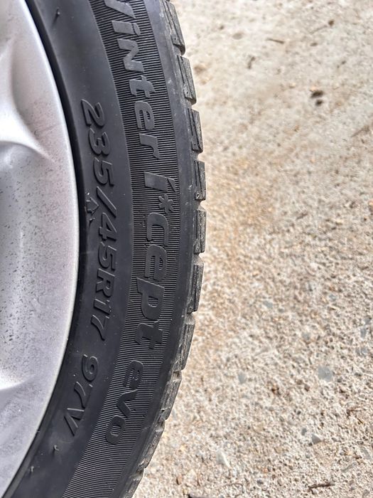 Vând jante 5x112 r17 butuc 57.1 cu cauciucuri