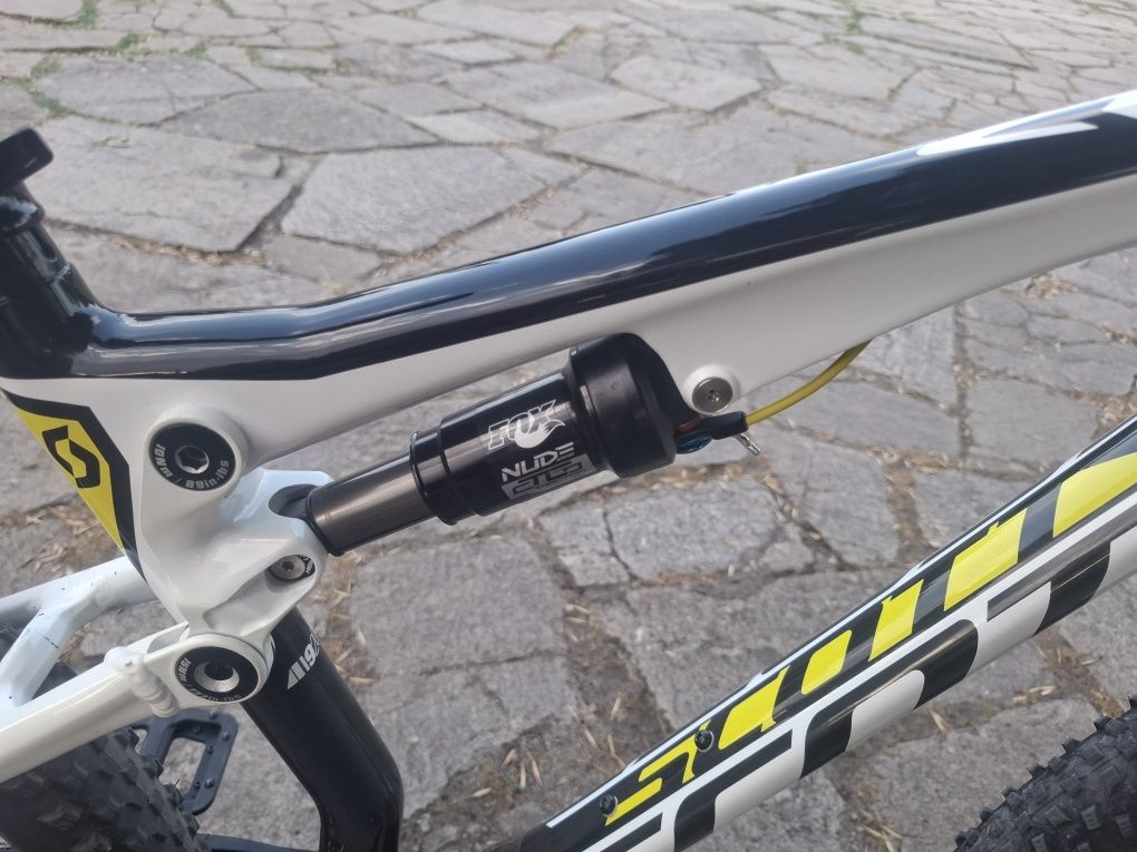 Scott scale 29 carbon L - като нов !