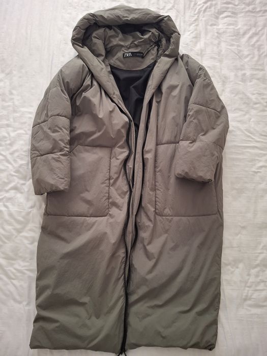Пуховик  оверсайз  Zara
