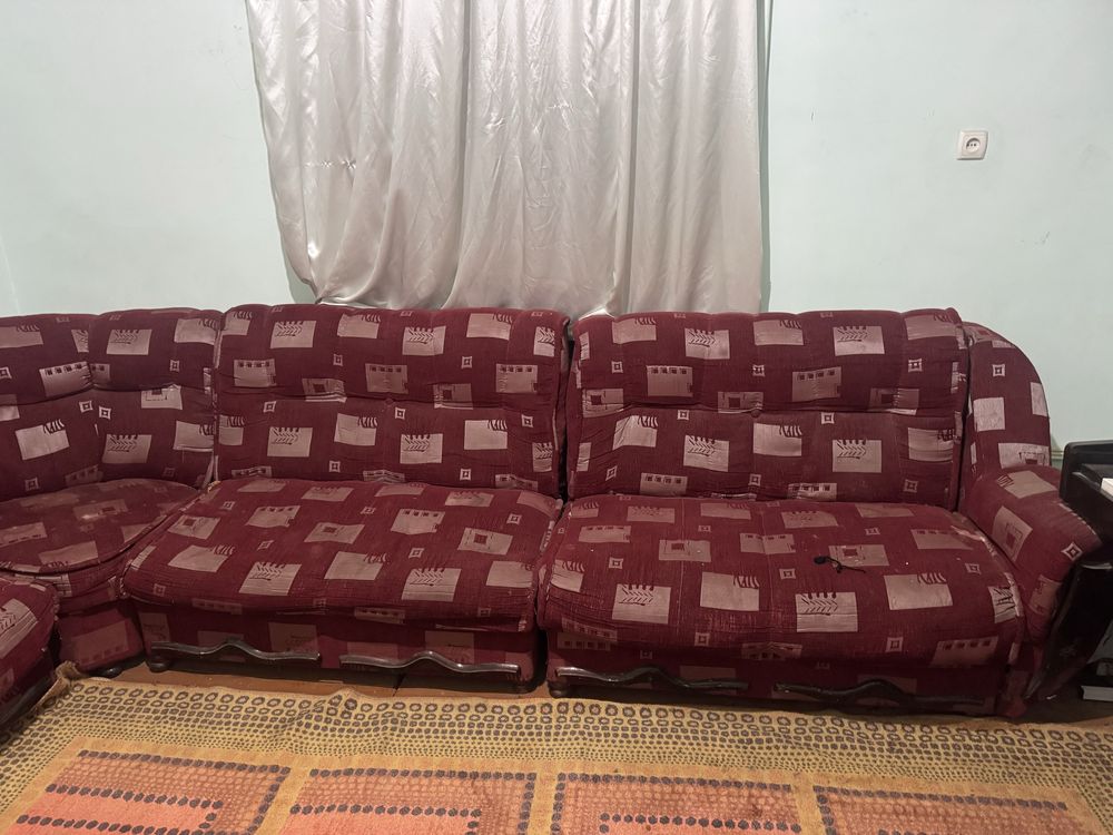 Divan yaxshi xolatda kotta
