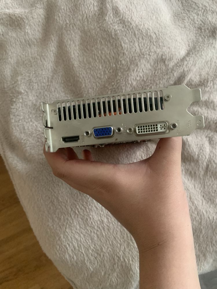 Gts 450 1 gb ddr 5