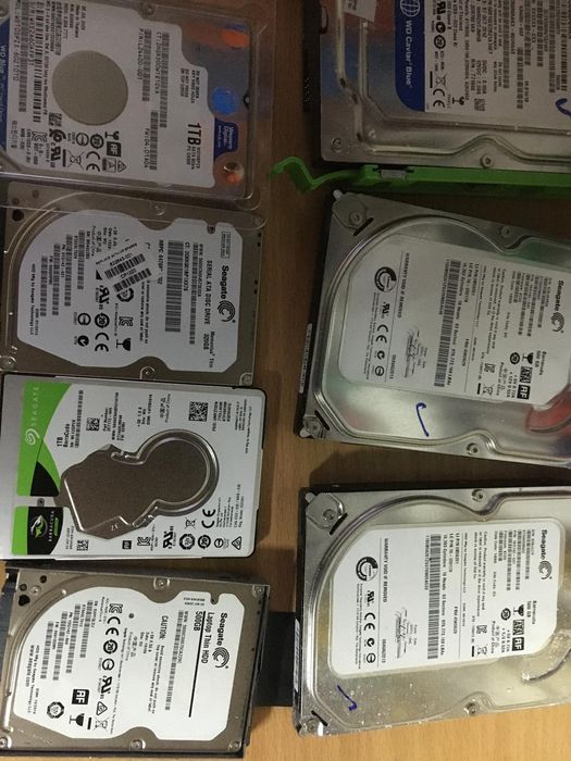 HDD Hard diskuri laptop si desktop 1TB/500Gb/320Gb