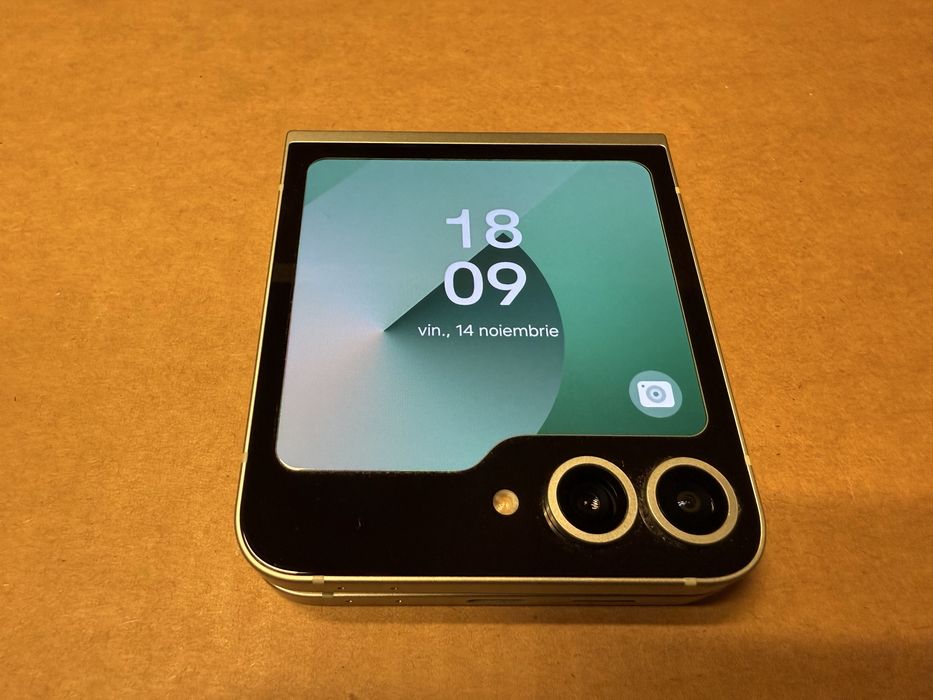 Samsung Z Flip 6 5g Ca Nou