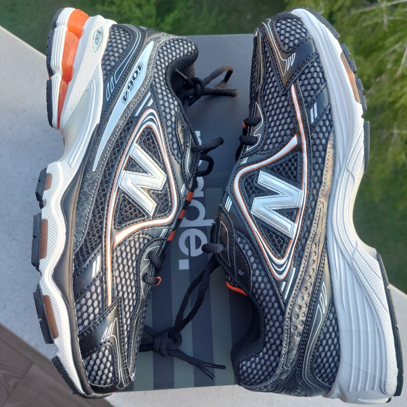 New Balance 1064 Black Silver Orange