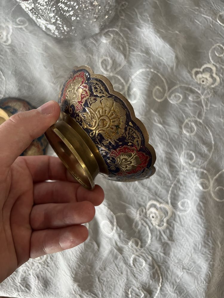 Месингови фруктиери с пауни
