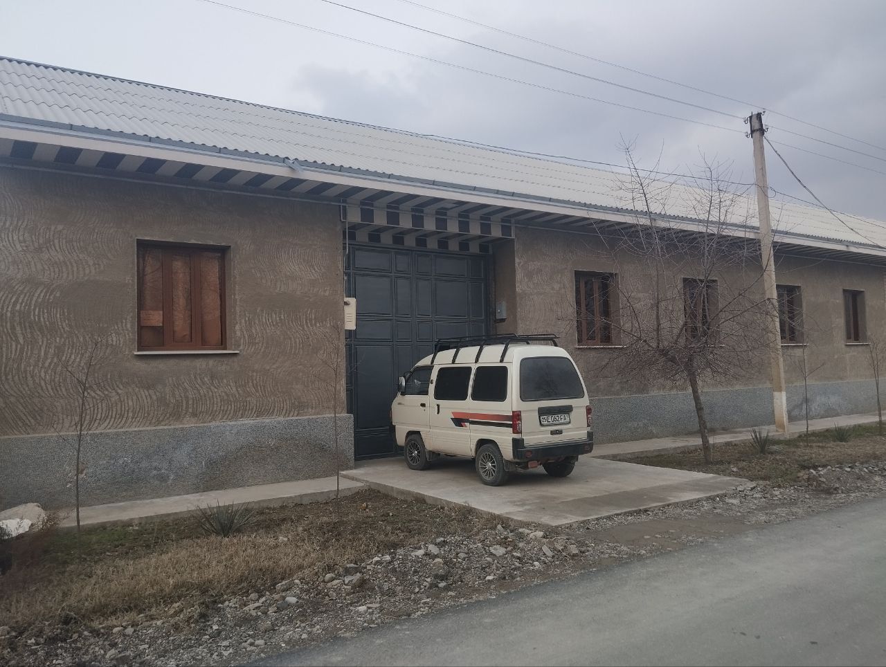 Турар жой ховли срочна сотилади