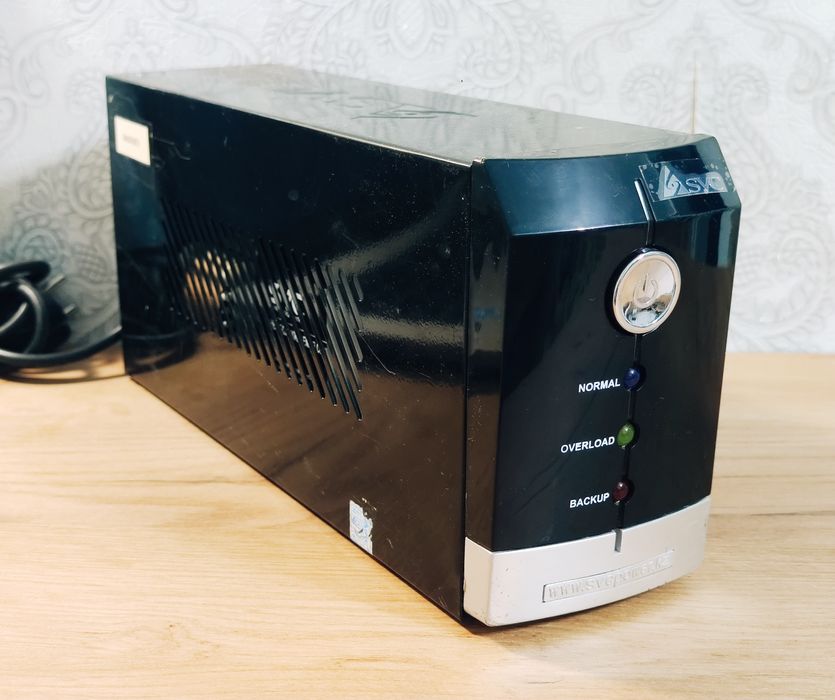 ИБП UPS SVC 500 (Источник бесперебойного питания)