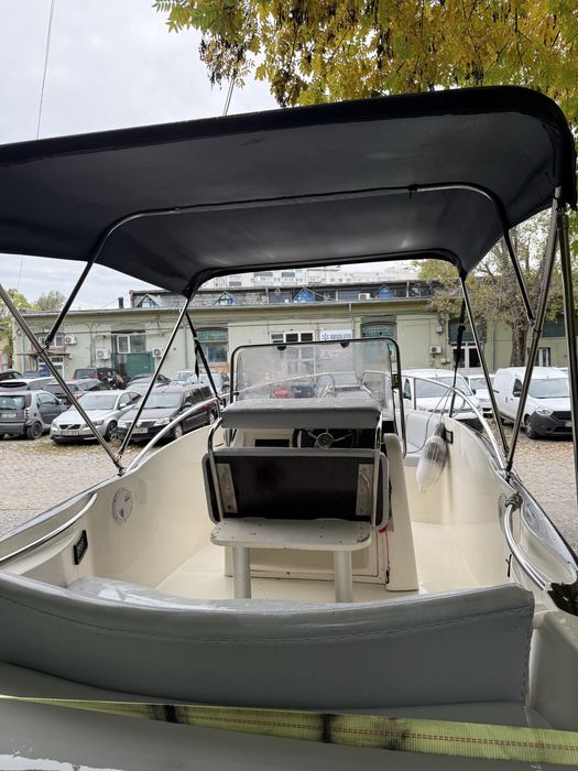 Barca cu motor rio iberica