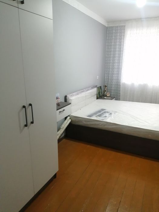 Продаётся 2 комнатная квартира с ремонтом.