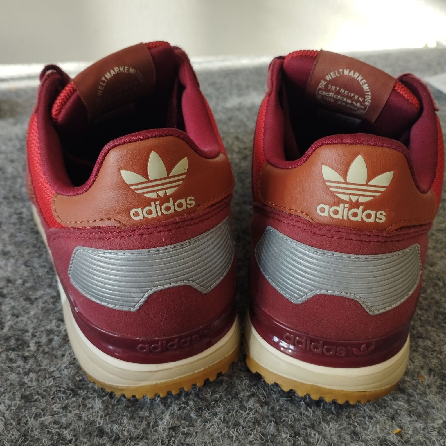 Pantofi noi adidasi sport Adidas  mar. 41.5