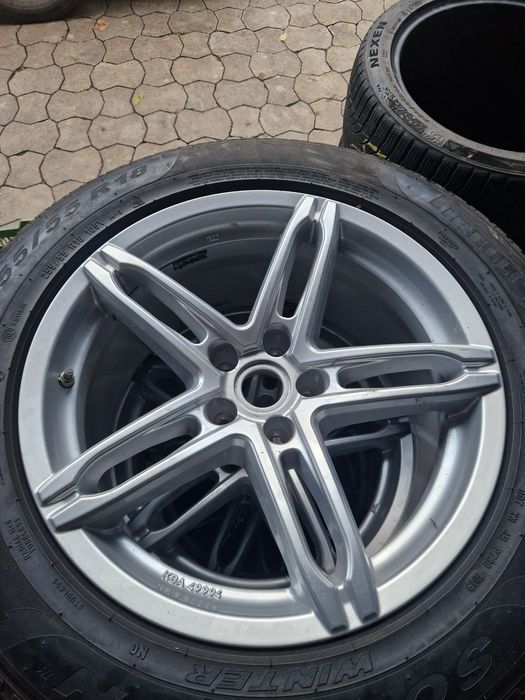 Vând sau schimb 225/45/18