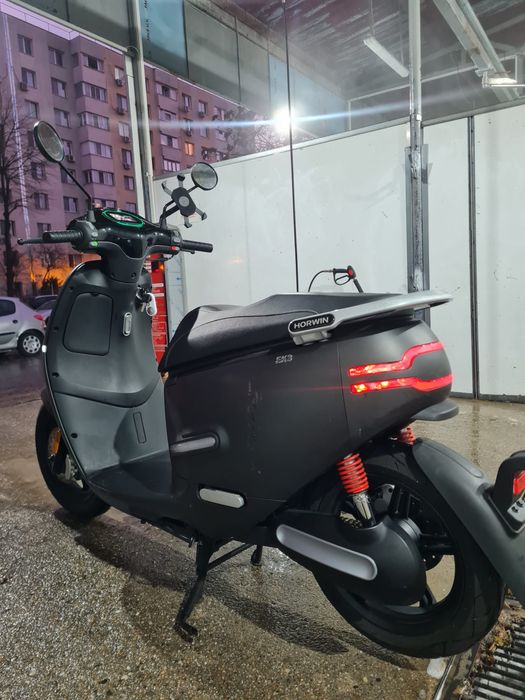 Vand scuter electric