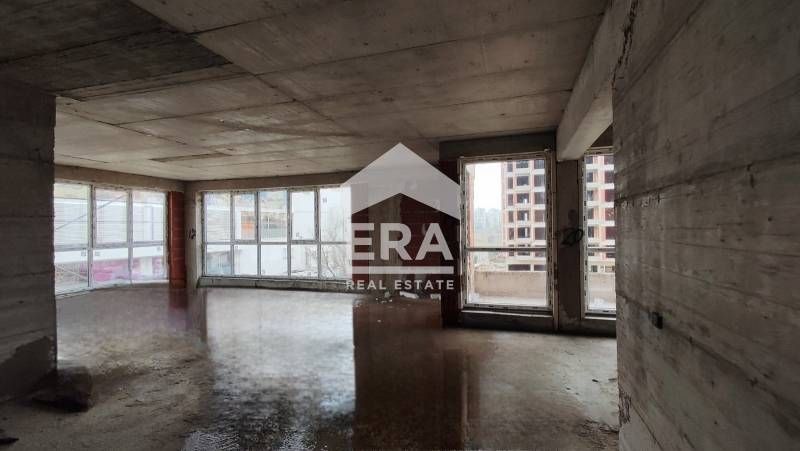 ЕКСКЛУЗИВЕН бизнес имот под наем в сграда ДЕЖАВЮ, до ДЖЪМБО, район "Вл