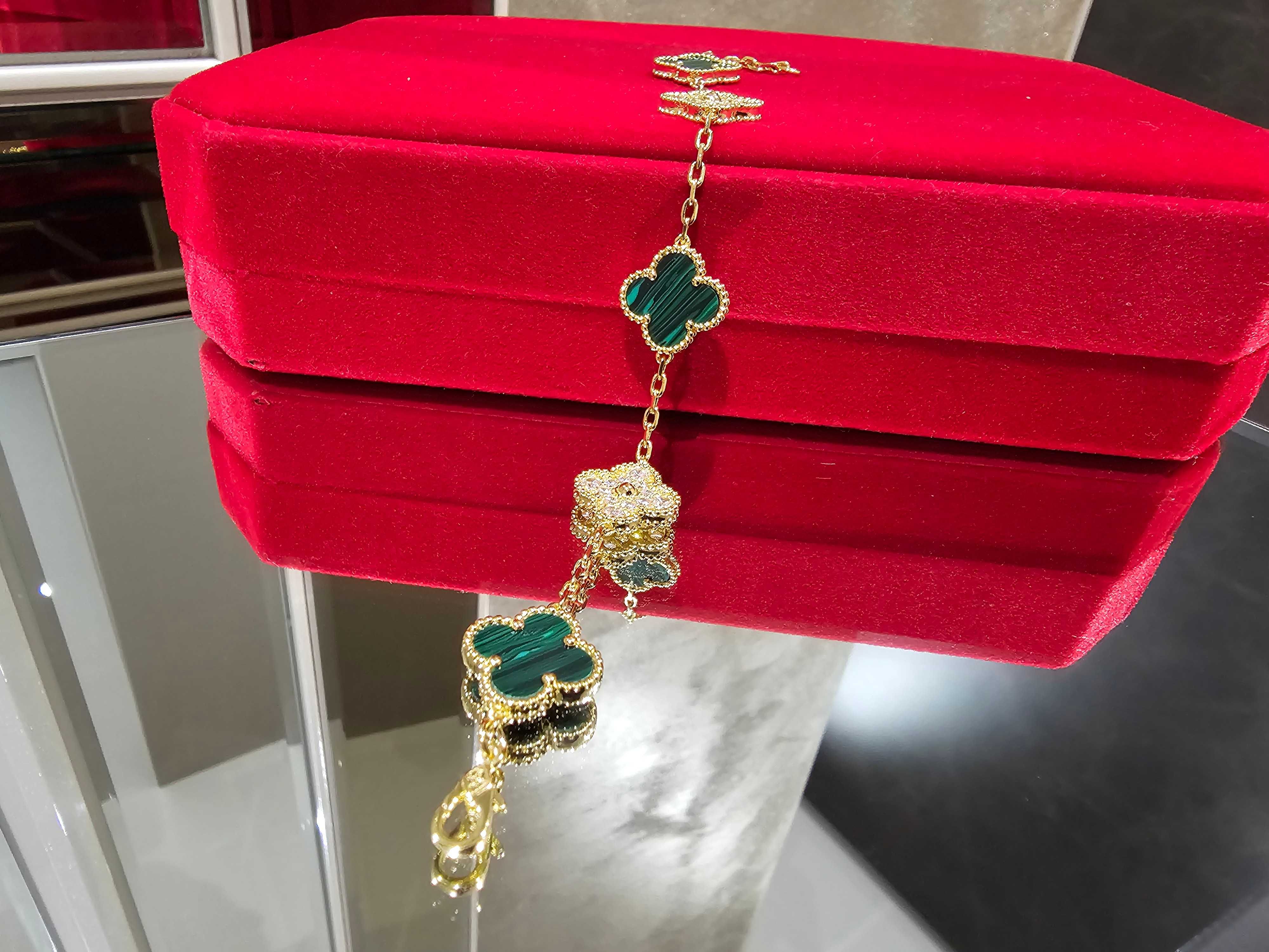 Van Cleef & Arpels VCA Gold Green 5 Alhambra Clover Дамска Гривна