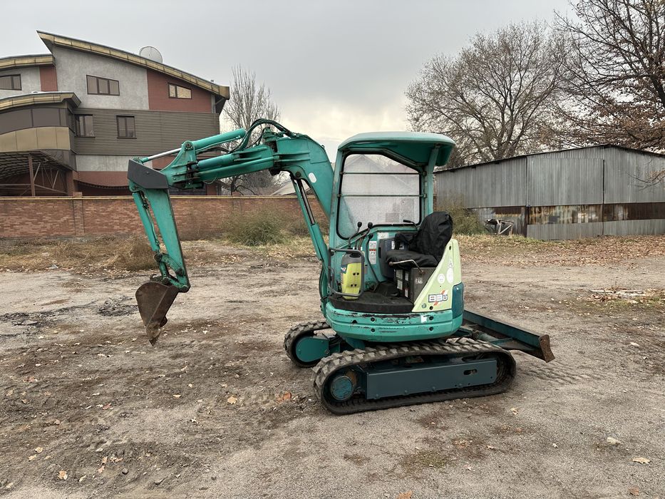 Мини экскаватор YANMAR B3U