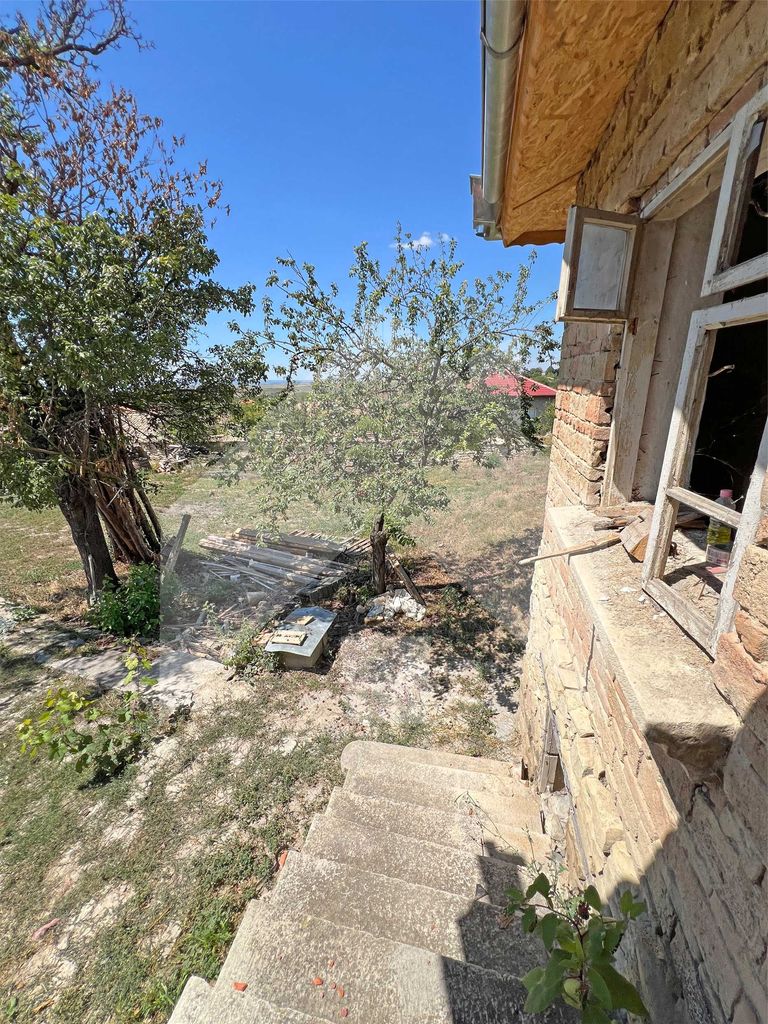 Продава се Къща в Нови пазар - 94 кв.м за 120 €/кв.м - Снимка #9