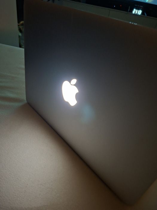 Macbook Air 13 2015, i5, 8Gb, 128Ssd