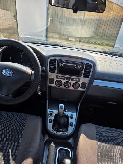 Vând Suzuki Grand Vitara 2004