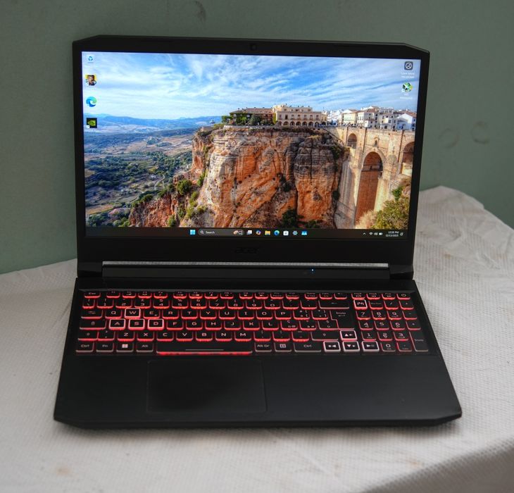 Laptop Gaming Acer Nitro 5 AN515-57 RTX 3060 6GB