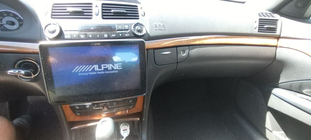 Mercedes Benz E500 V8