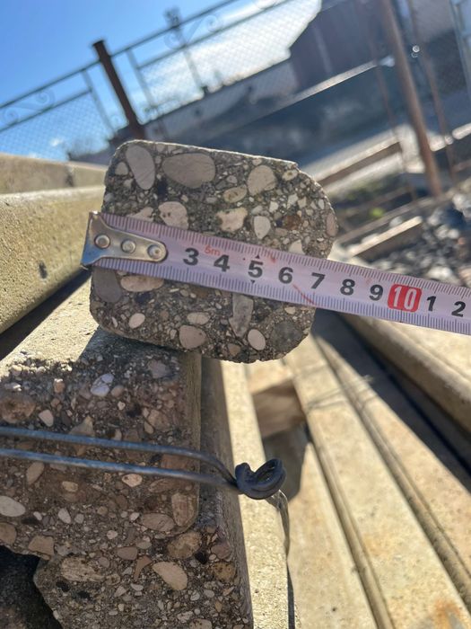 Stalpi  spalieri  pari gard  beton