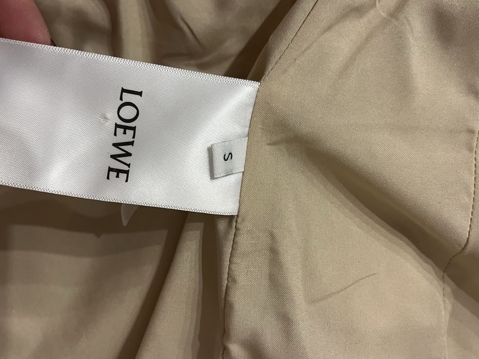 Елегантен оригинален костюм на LOEWE