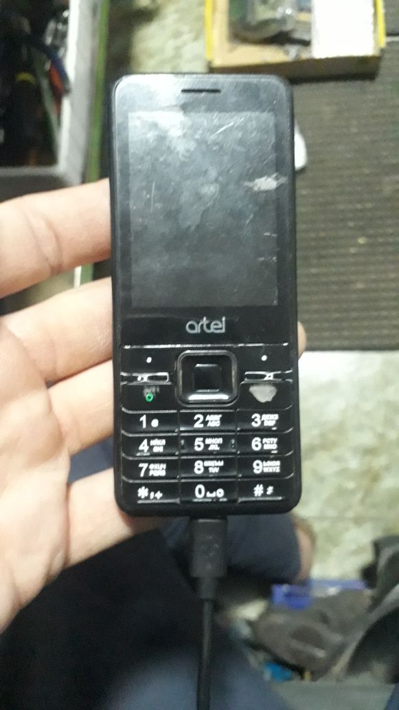 Artel tel bor ishlidi 2 ta bor nokia samsung l g  buladanam bor