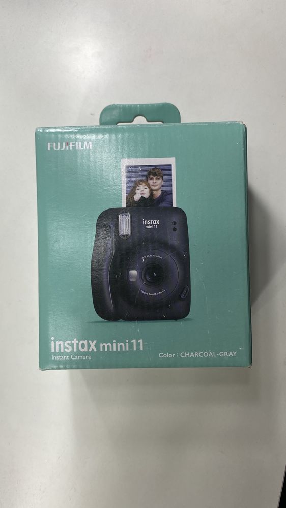 Instax Mini 11 новый в идеальном состоянии