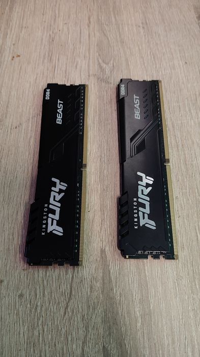 Memorie RAM PC/ 32 GB Corsair Vengeance