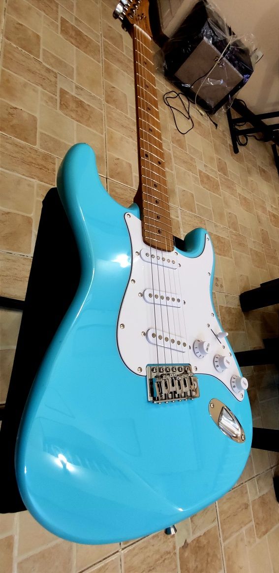 Электро-гитара Stratocaster.