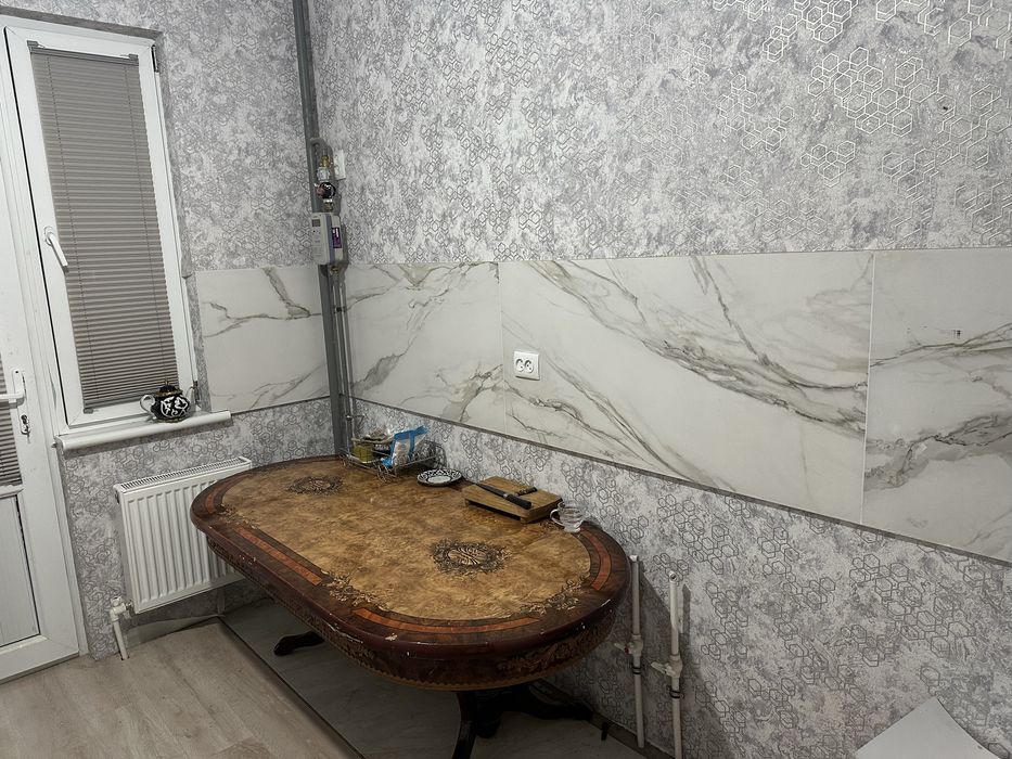 Продам квартиру бектемир мусафо маскани 3 комнатная 66 кв