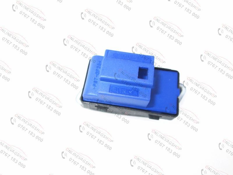 Buton inchidere centralizat Volkswagen Golf 5 ,Jetta, CC