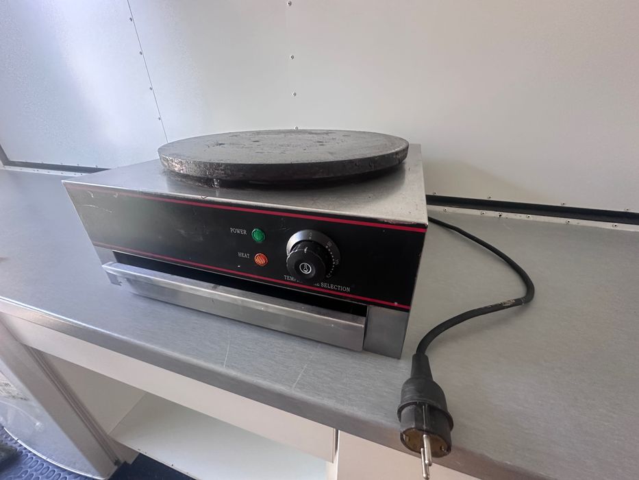 Plită pentru clătite