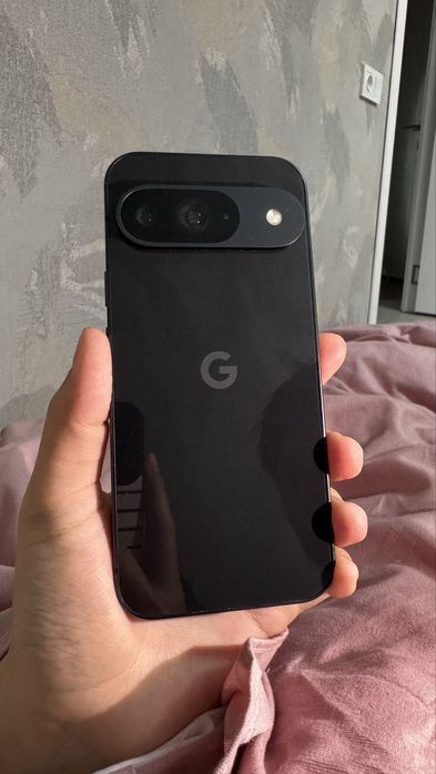 Google Pixel 9 black
