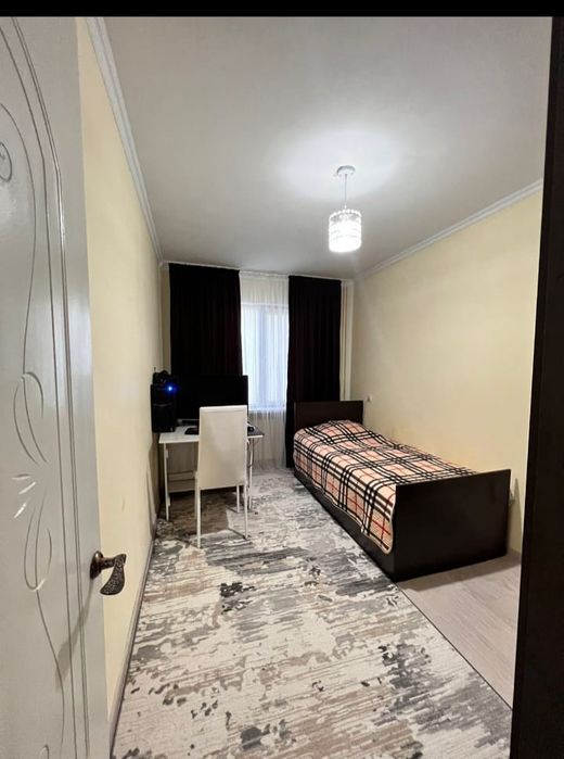 Кровать одноместная с матрасом