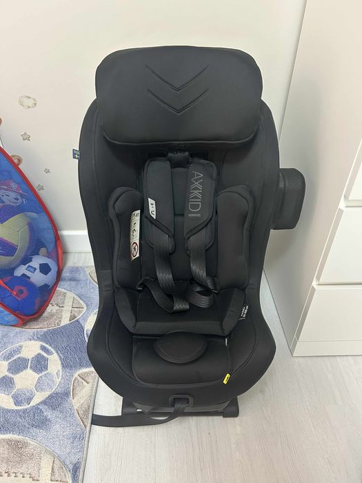 Столче за кола Axkid Minikid 4