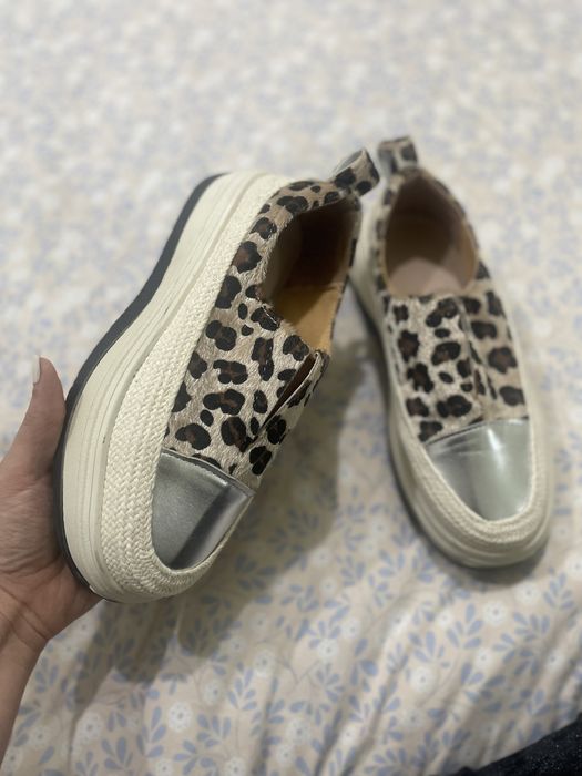 Продам обувь 37 рр