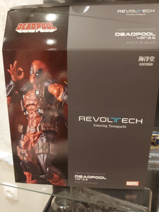 MARVEL Deadpool Action Figure Amazing Yamaguchi 2.5. Екшън фигура