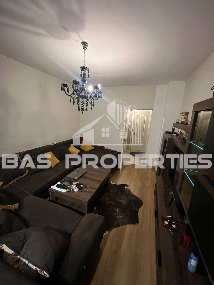 Продава се Тристаен апартамент в София, Бъкстон - 90 кв.м за 2223 €/кв.м - Снимка #3