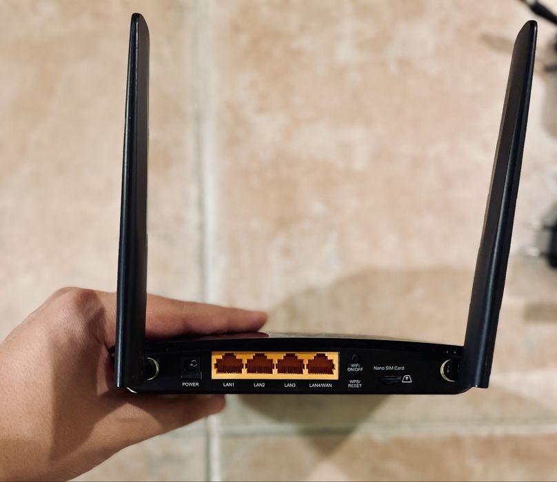 Tp-link роутер mr400 и репитер oneMesh re605x