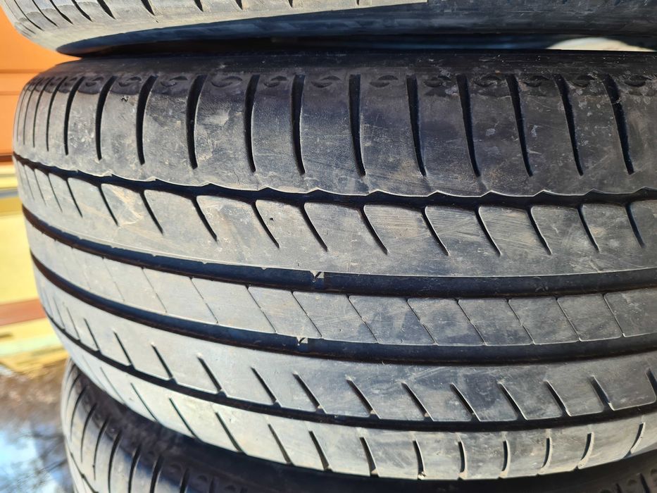 4 бр. летни гуми 235/55/17 Michelin 4,2 mm DOT 4214
