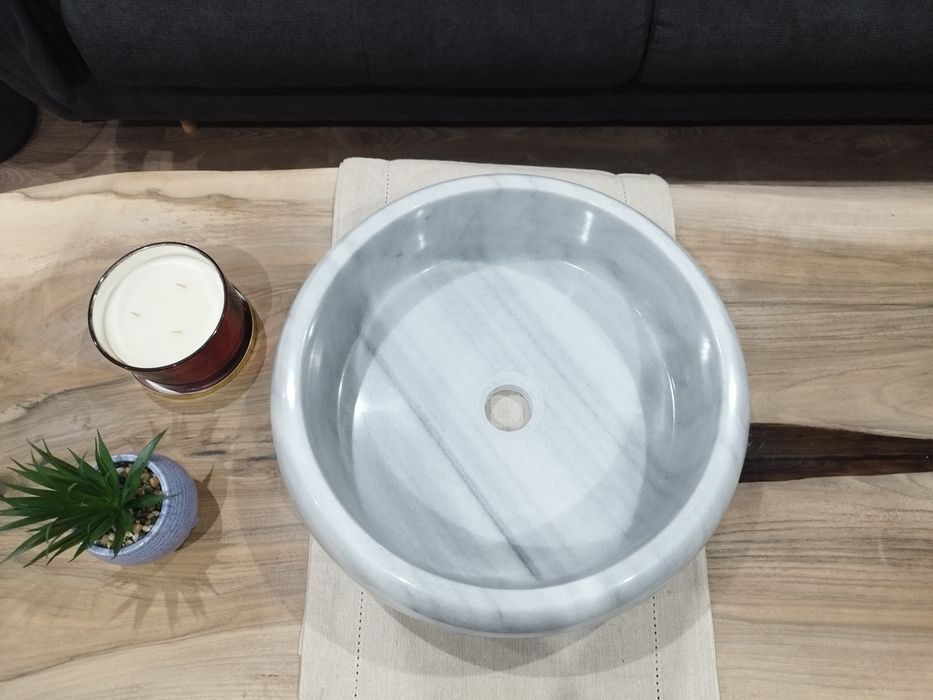 Мраморна мивка за баня