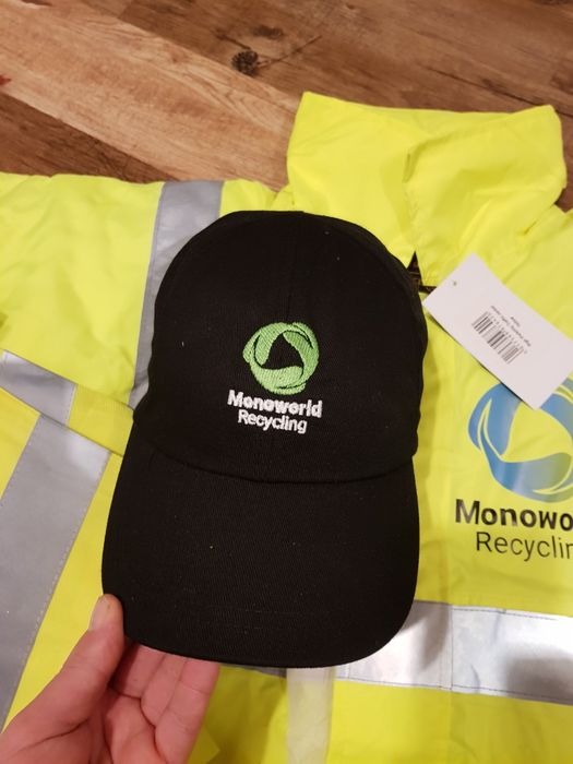 Geacă, vestă, șapcă protectie si bluză de lucru