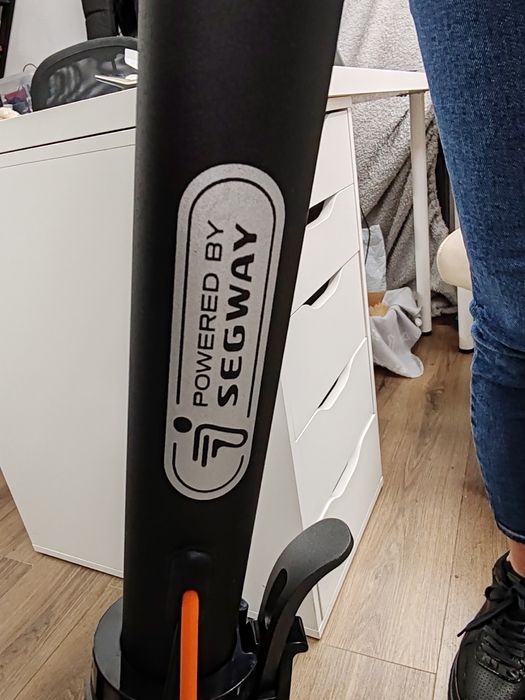 Trotinetă Segway Ninebot nouă nefolosită 20 km An 2025