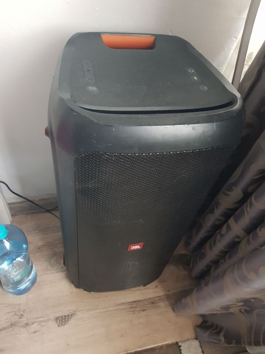 JBL PARTY BOX 200-240W-ieftin